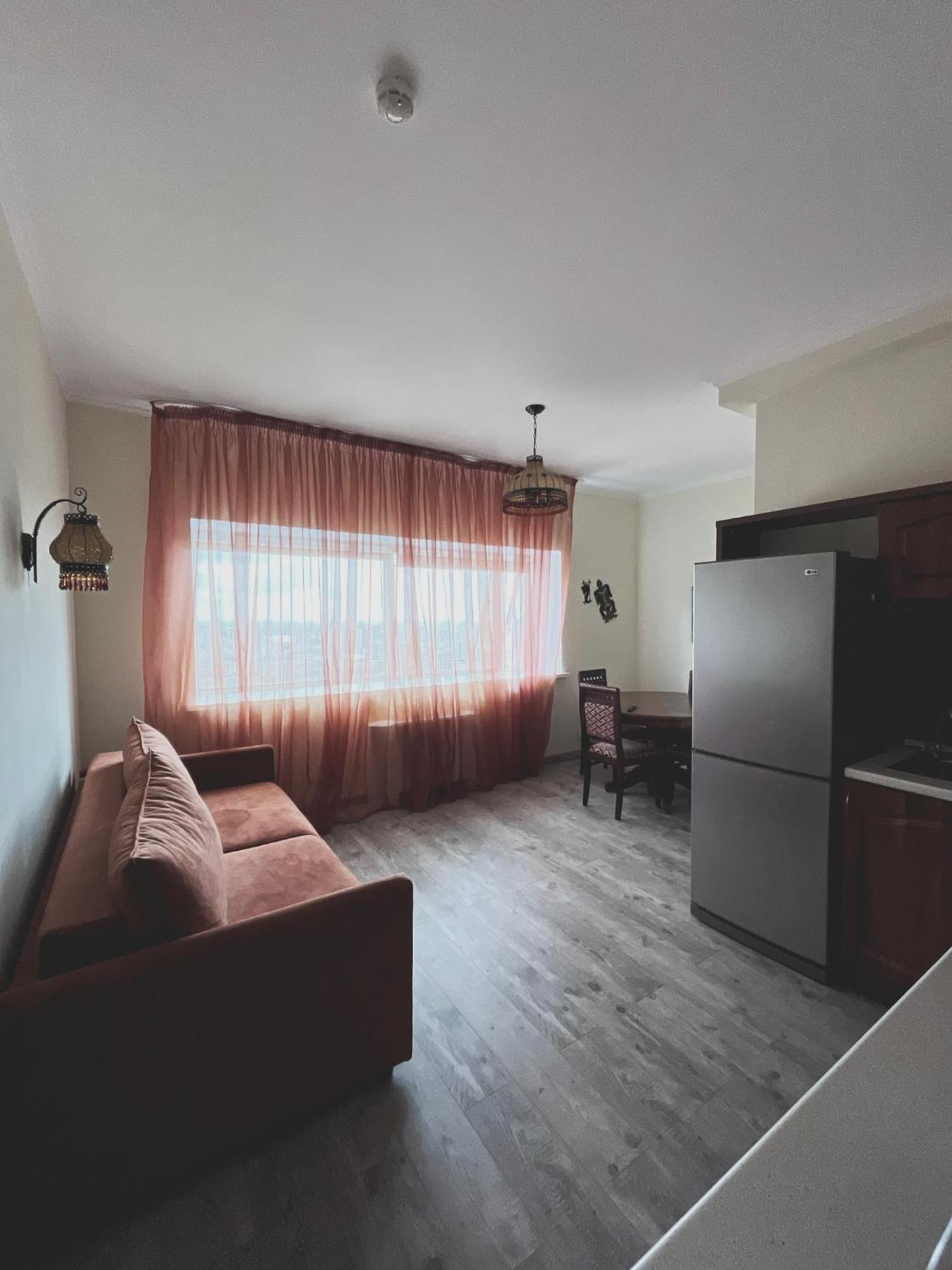 Vip House Hotel Astana Eksteriør billede