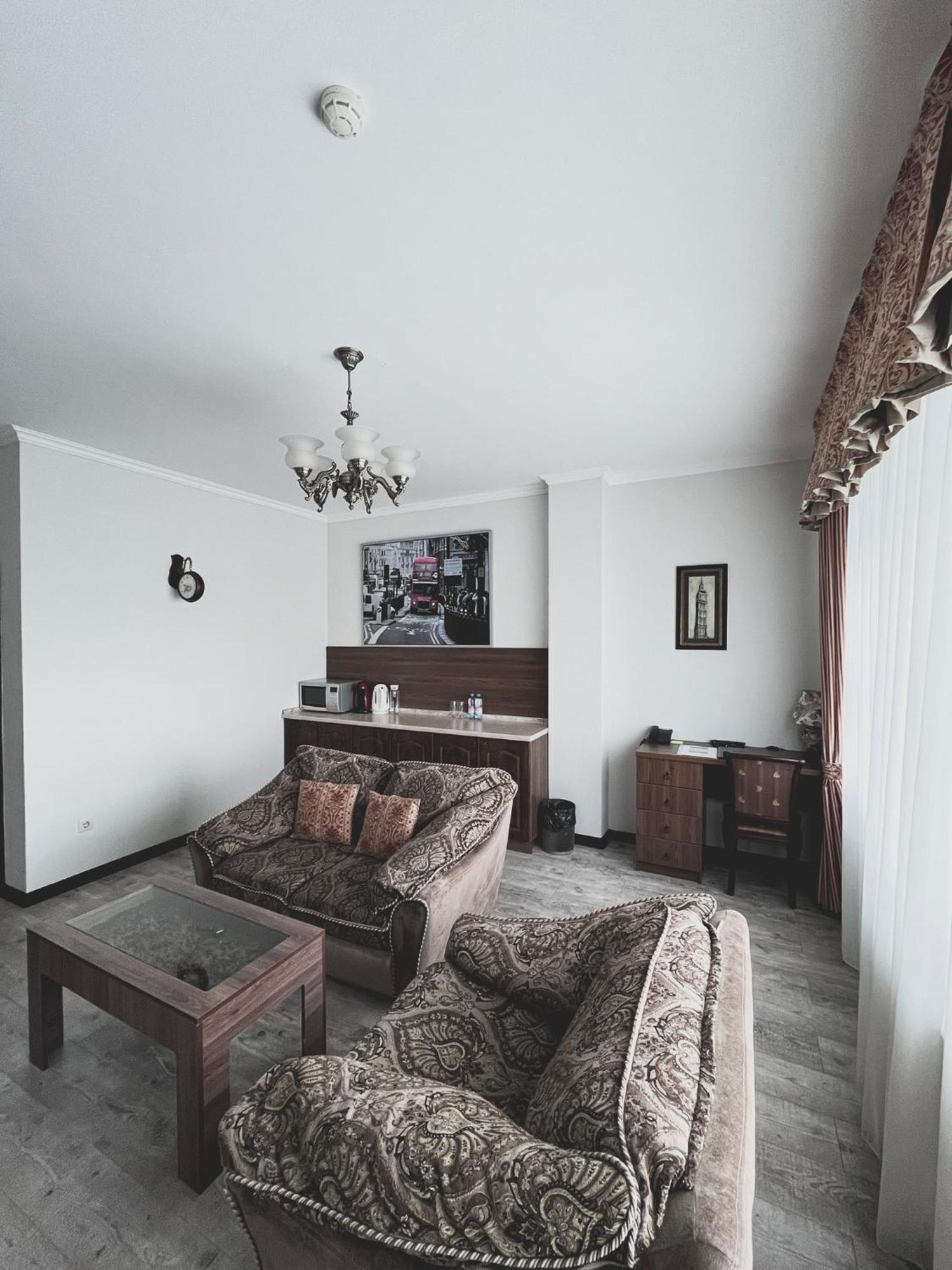 Vip House Hotel Astana Eksteriør billede