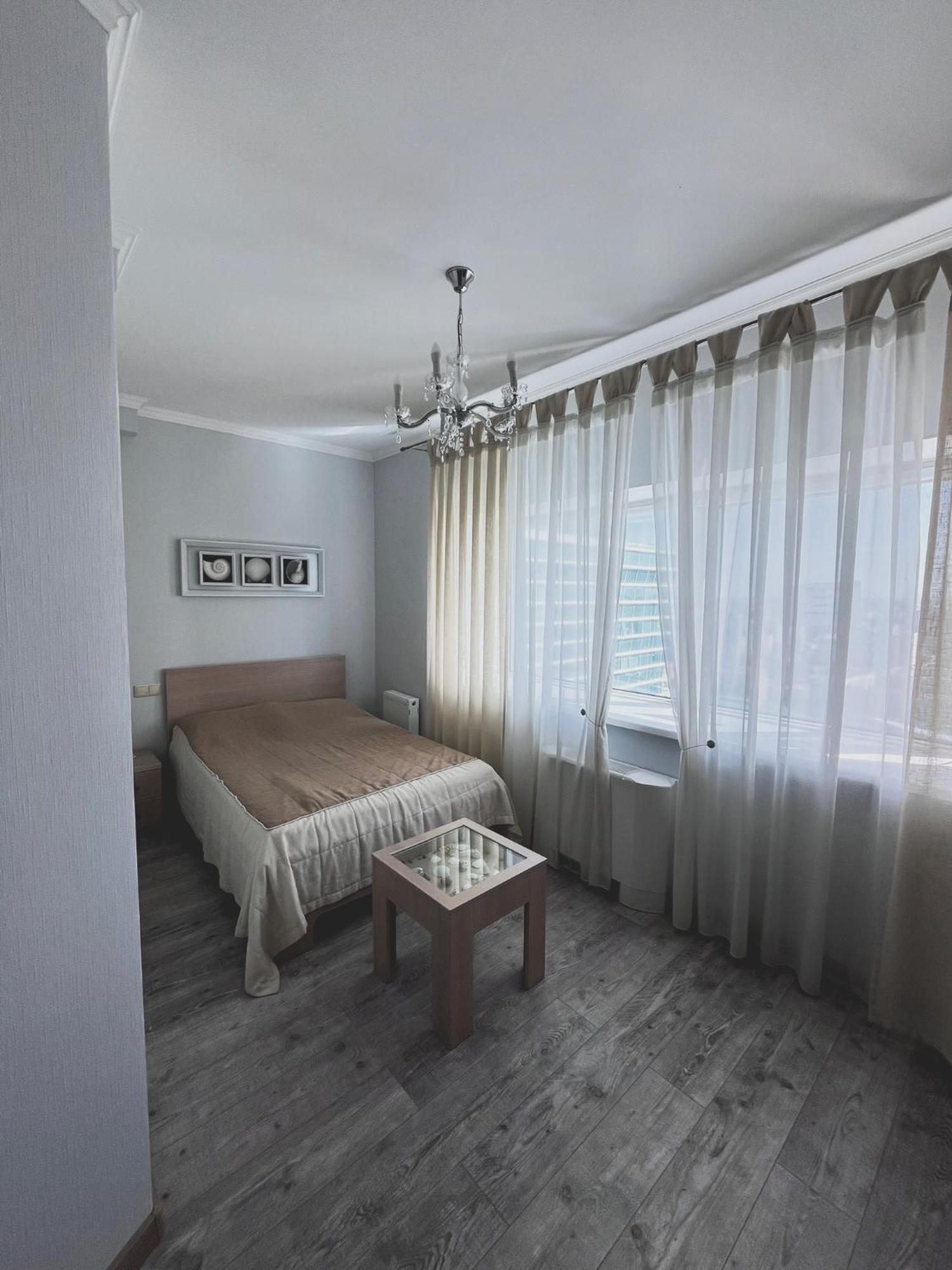 Vip House Hotel Astana Eksteriør billede