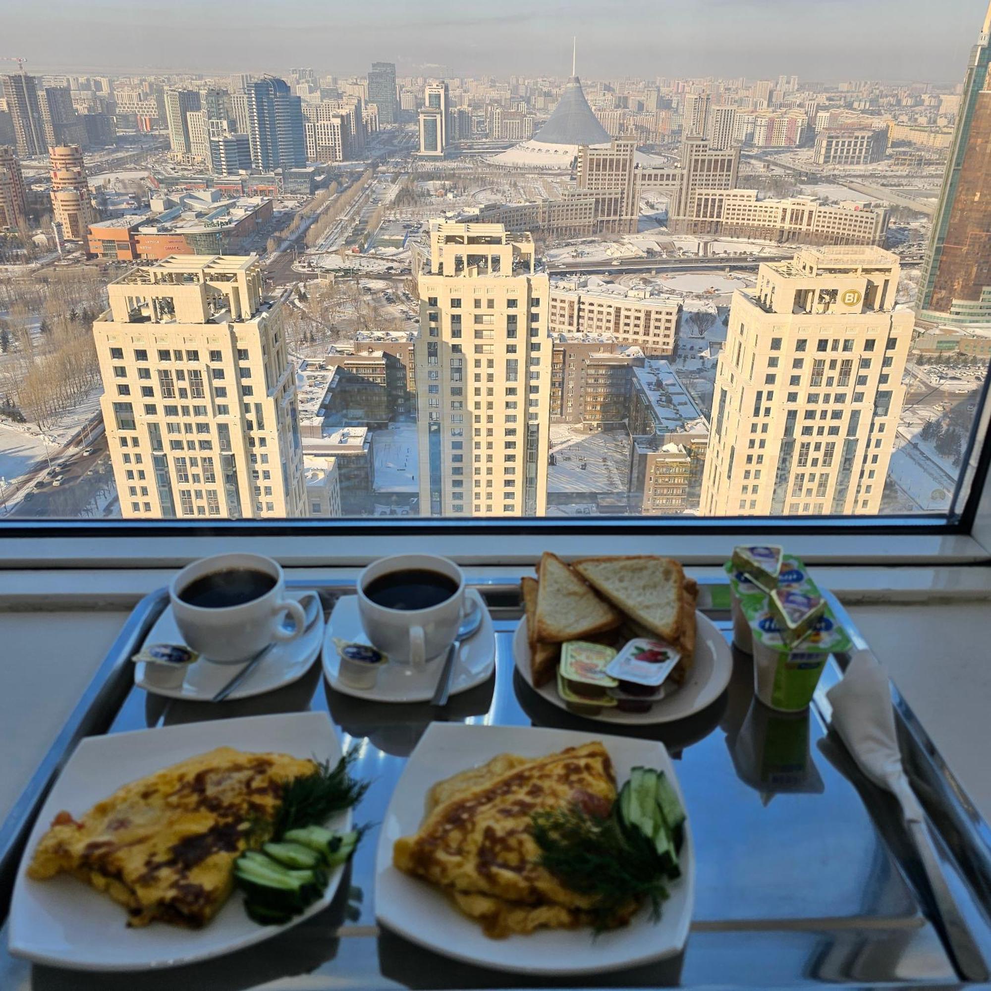 Vip House Hotel Astana Eksteriør billede