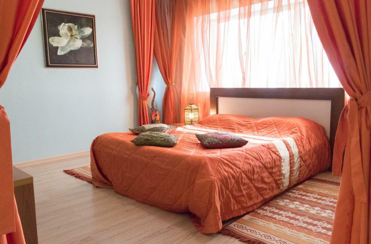 Vip House Hotel Astana Eksteriør billede