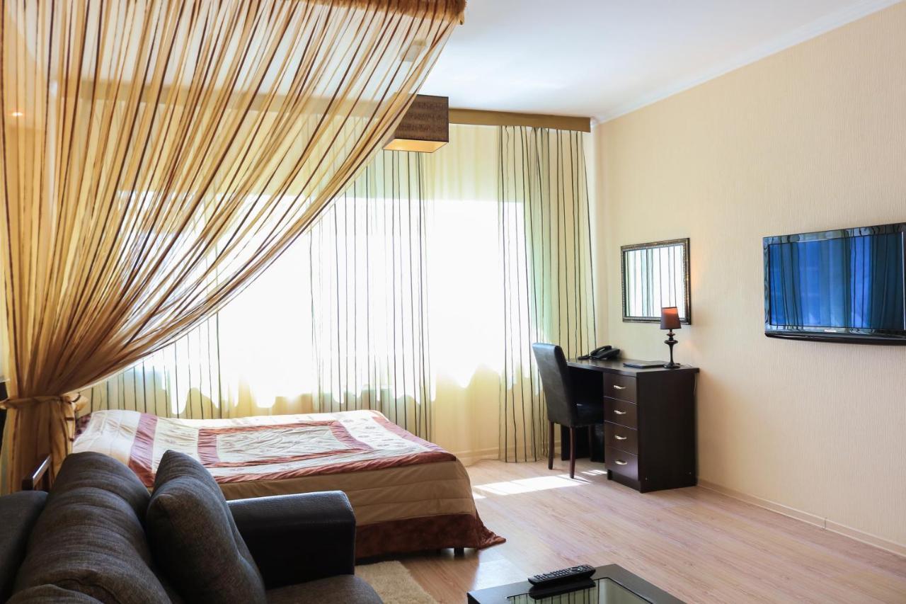 Vip House Hotel Astana Eksteriør billede